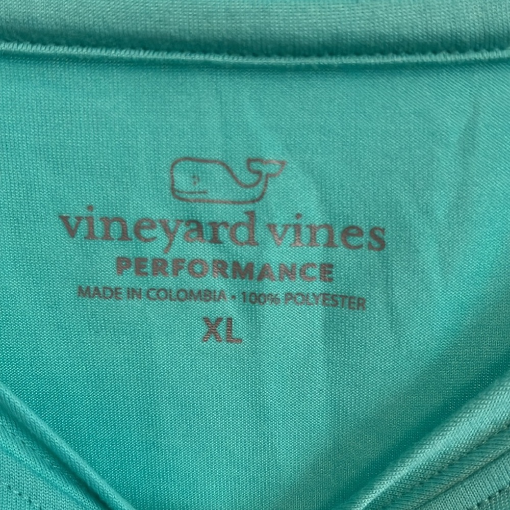 Vineyard Vines T shirt - Picture 4 of 8